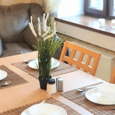 Brand New W/ King Bed - Next To Parks And Center! Apartamento